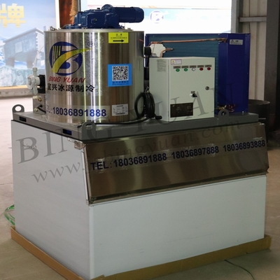 Alta máquina comercial 1ton de la escama del hielo del rendimiento 3.94kw~90kw